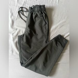 A&F traveller joggers